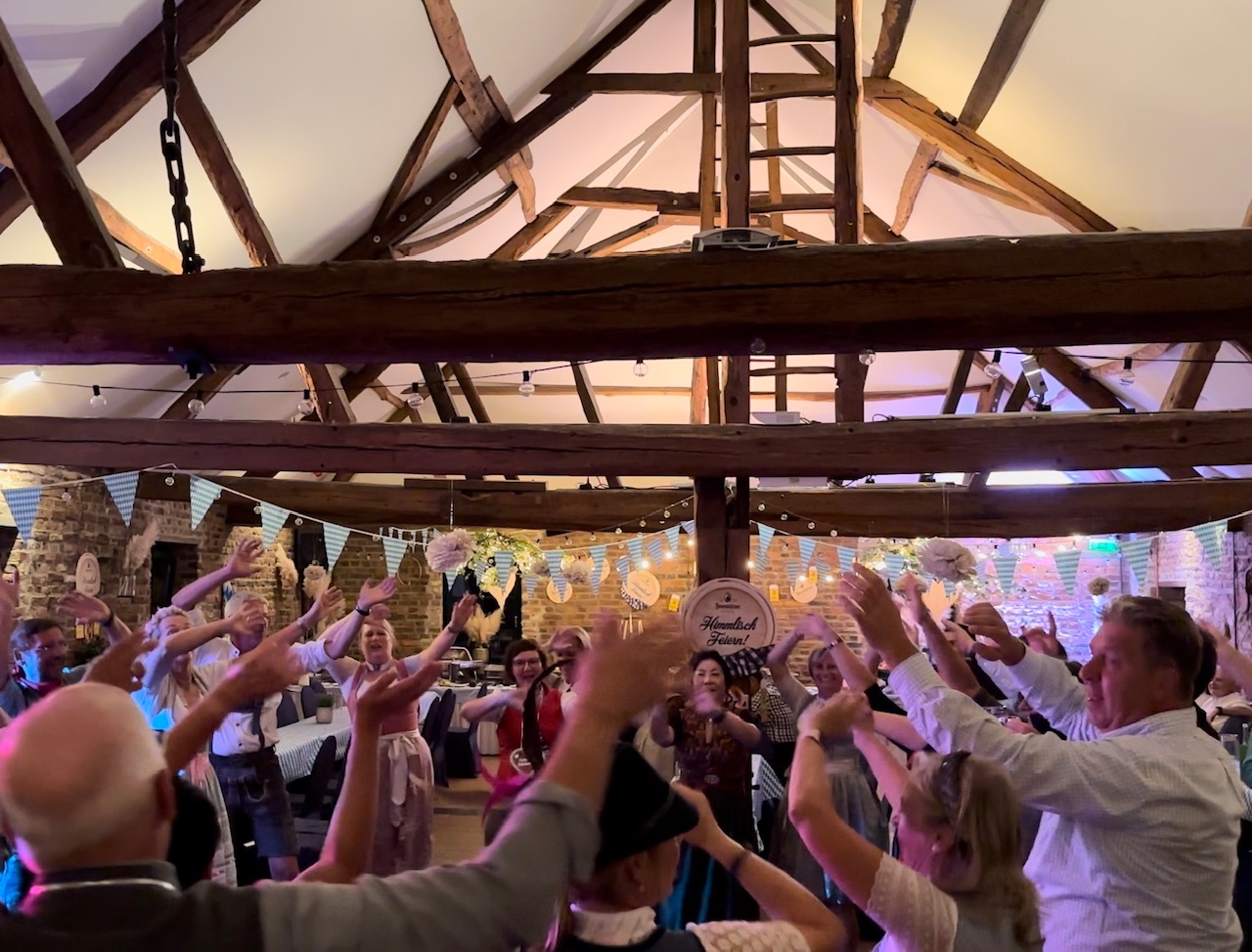 Oktoberfest 23 Golf Haus Kambach